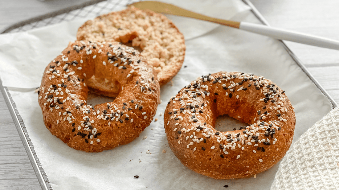 easy healthy 2 ingredient homemade bagels recipe with just flavour everything